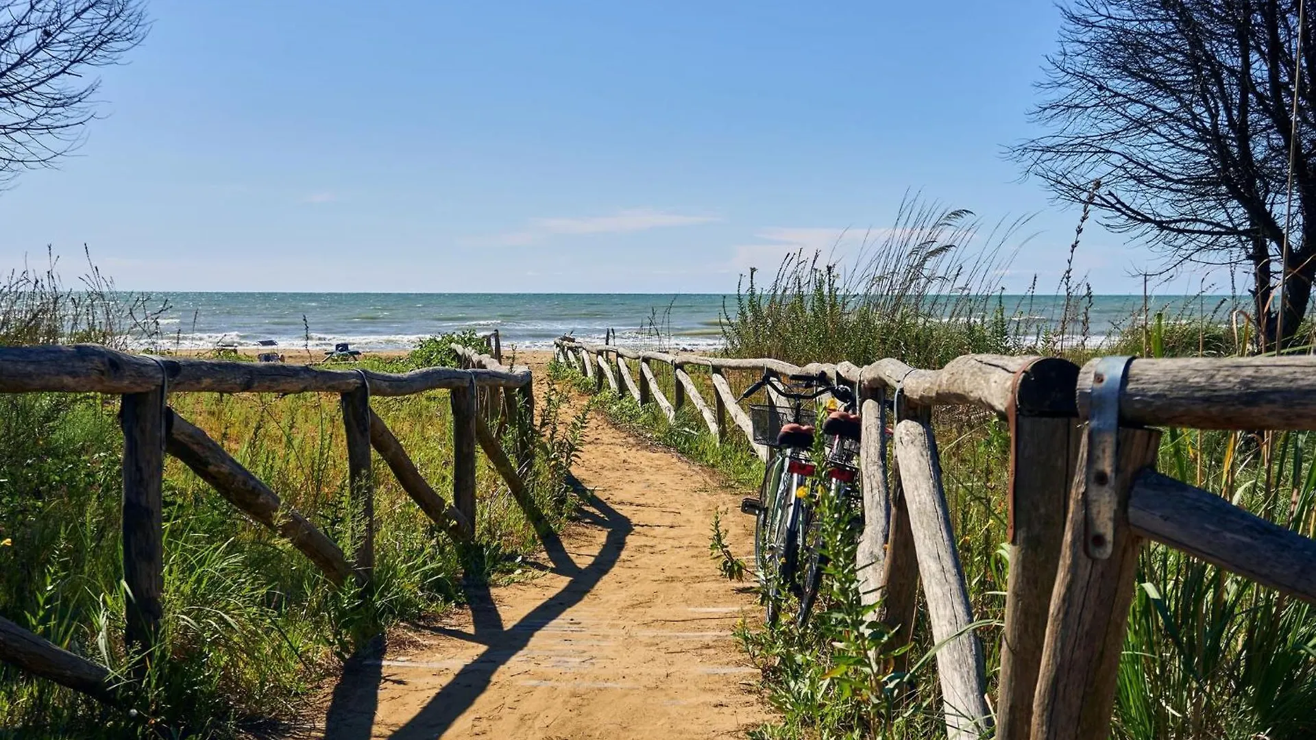 Appartamento Sunny Garden Retreat Near The Sea Bibione 0*,