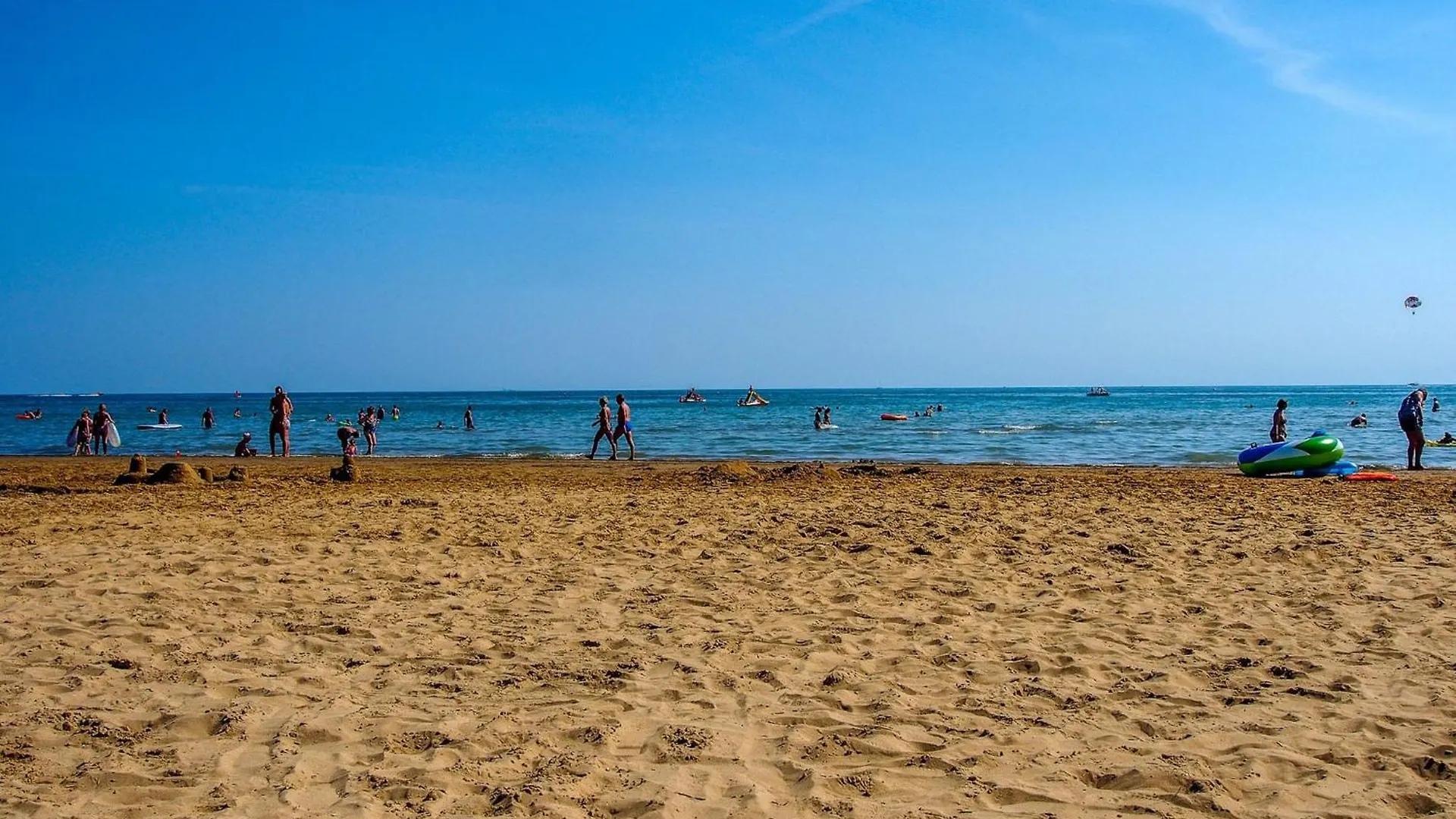 Appartamento Sunny Garden Retreat Near The Sea Bibione