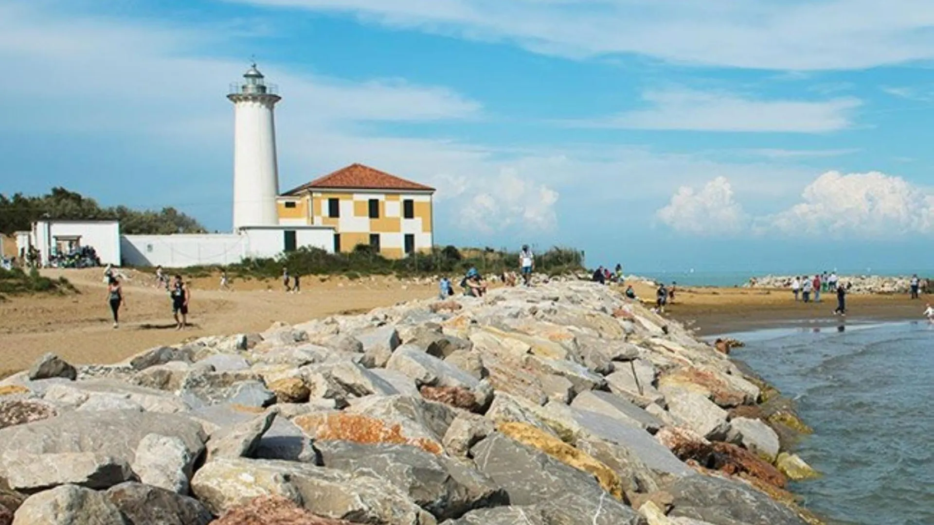 Appartamento Sunny Garden Retreat Near The Sea Bibione