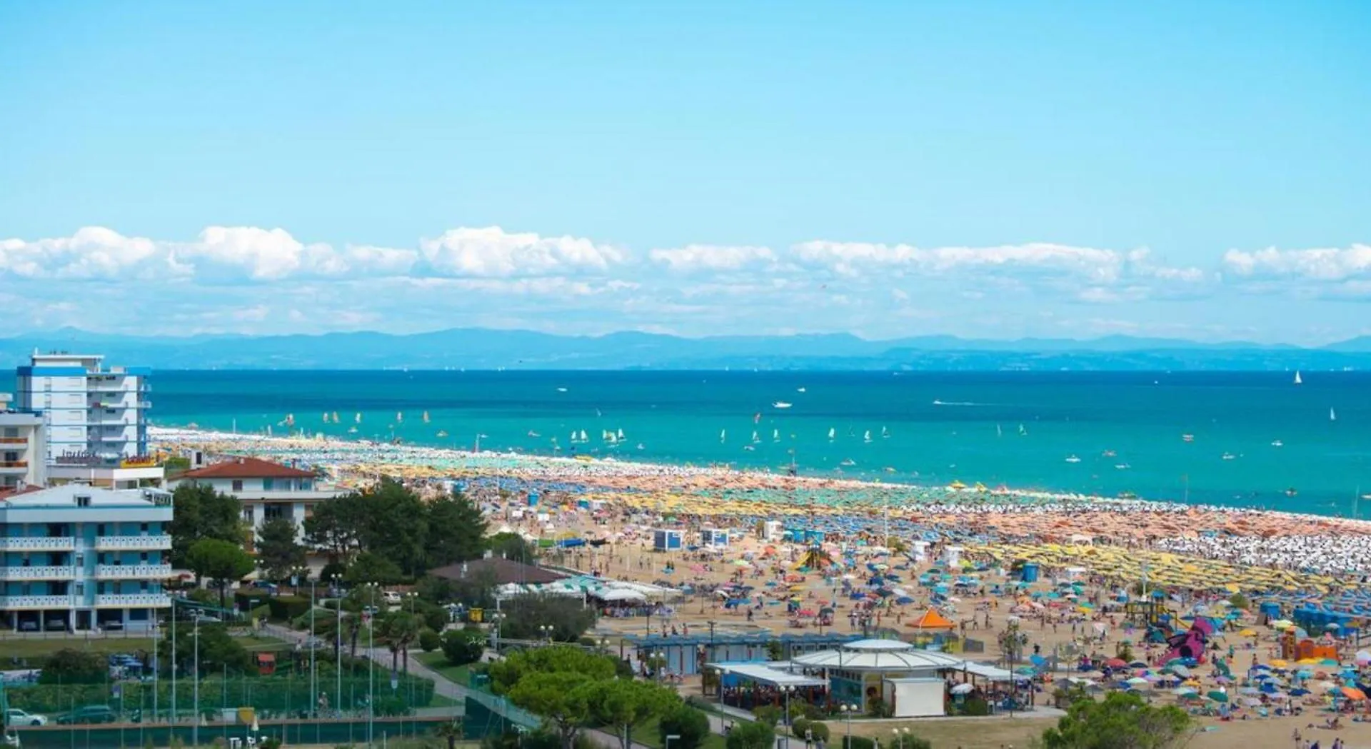 Sunny Garden Retreat Near The Sea Apartment Bibione