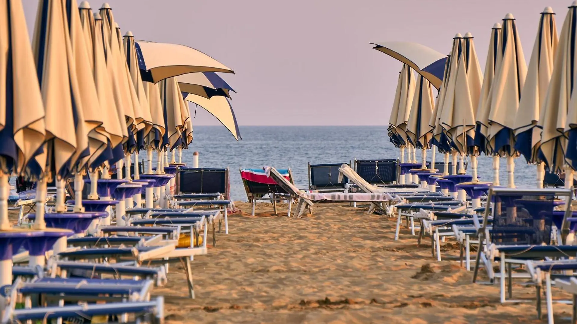 Sunny Garden Retreat Near The Sea Apartment Bibione Italy