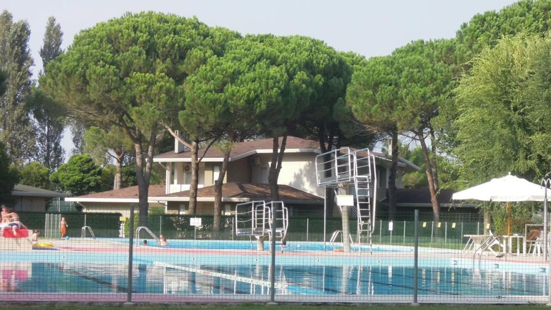 Sunny Garden Retreat Near The Sea Apartment Bibione